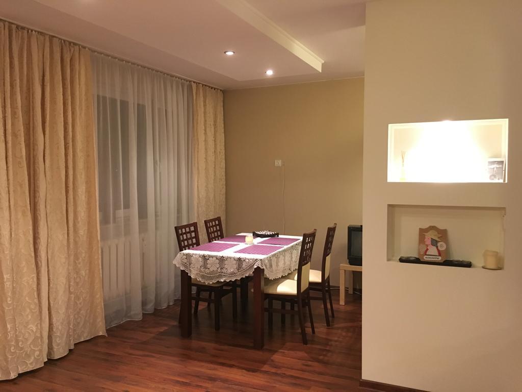 Mieszkanie Na 10 Pietrze Apartment เชียซึน ภายนอก รูปภาพ