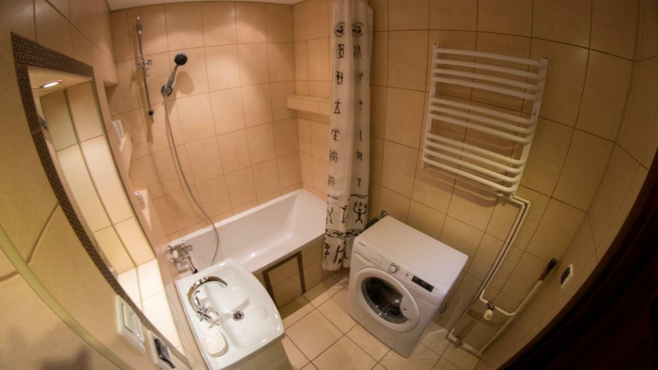 Mieszkanie Na 10 Pietrze Apartment เชียซึน ภายนอก รูปภาพ